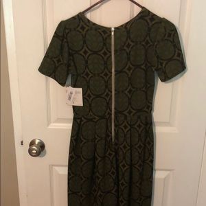 Small lularoe Amelia